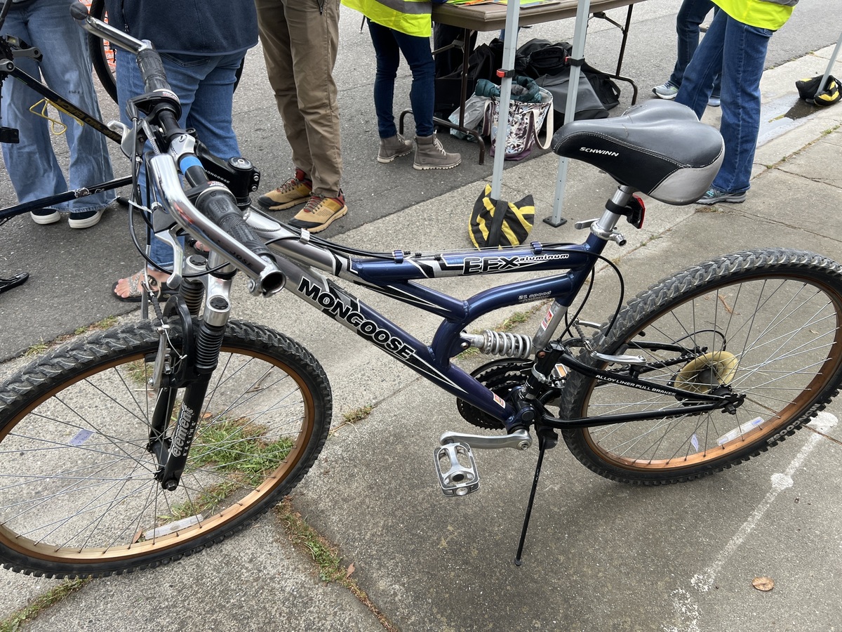 2024 mongoose efx