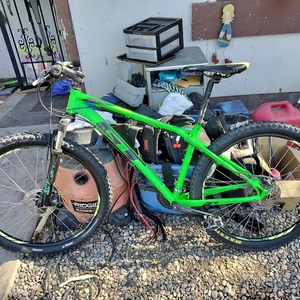 2017 GT Bicycles Agressor Green