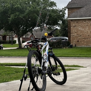 2022 GT Bicycles Aggressor Expert Silver, gray or bare metal