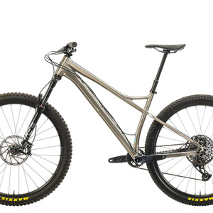2023 Banshee Bikes Paradox V3 Silver, gray or bare metal