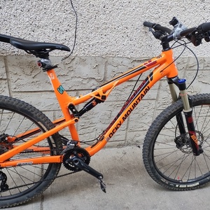 2016 Rocky Mountain Bicycles Thunderbolt 730 Orange and Black