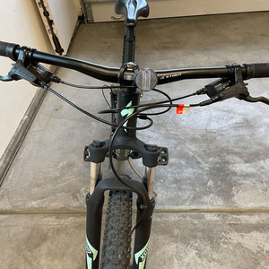 2021 Specialized RockHopper Black