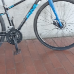 2022 Fuji Traverse 1.7 Black and Blue