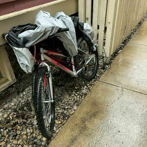 Nakamura Solano Silver, gray or bare metal