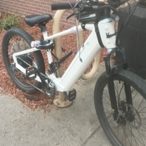 2023 Velotric Discover 1 White and Yellow or Gold