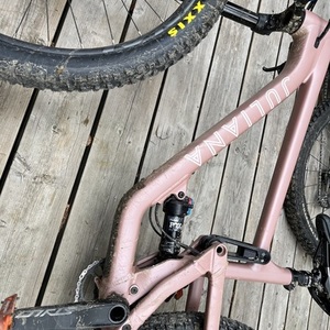 2022 Juliana Bicycles Aluminum D Pink