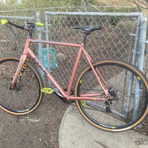 2016 Fuji Cross 1.3 Pink
