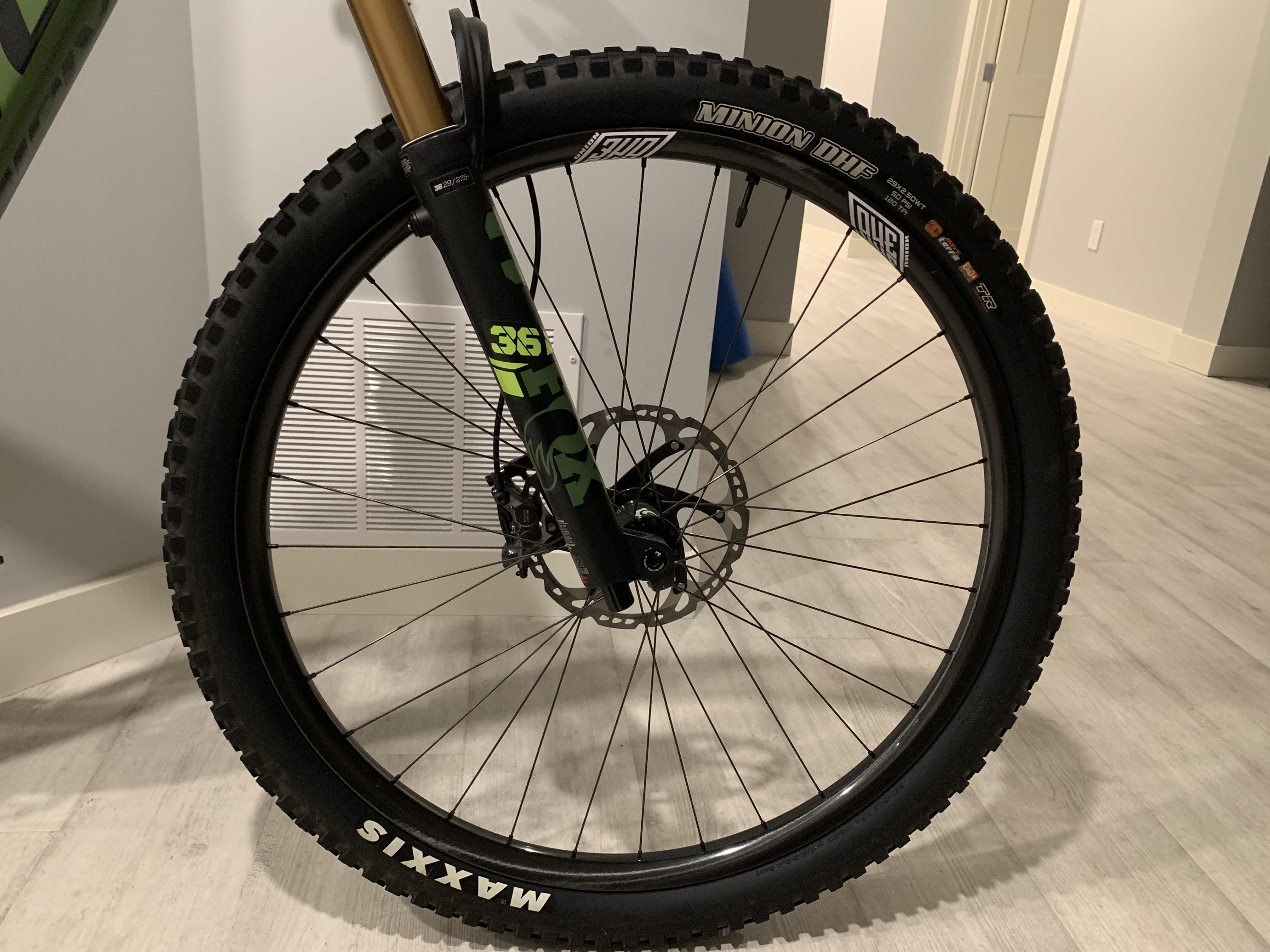 2022 Pivot Firebird Pro