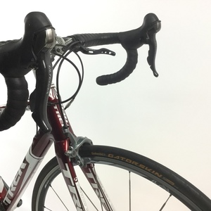 2011 Trek Madone 5.2 WSD Red and White