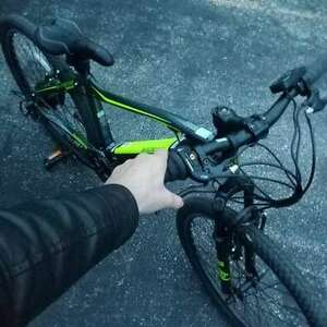 2021 Hyper N/A. Black and Green