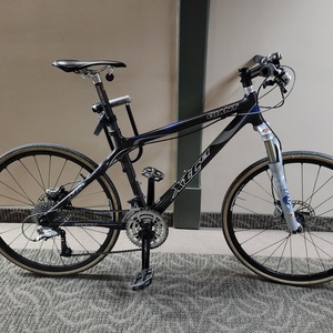 2003 Giant XtC Composite 29er 1 Black and Blue