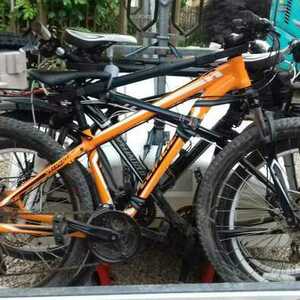 Specialized Hardrock SE Orange
