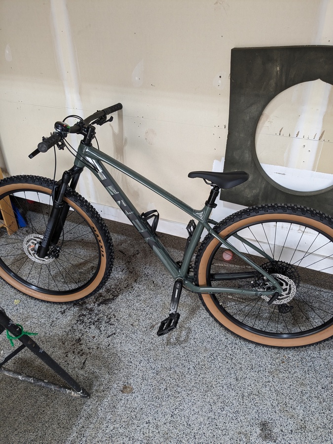 TREK Marlin7 中古 ヘルメット他 Trek Marlin 7 Mountain Bike For Sale | Gear West