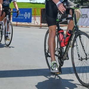 2011 Raleigh Revenio 3.0 Black and Green