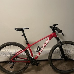 2020 Trek Marlin 7 Red