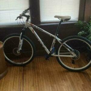 2013 KHS Bicycles ALITE 150 White