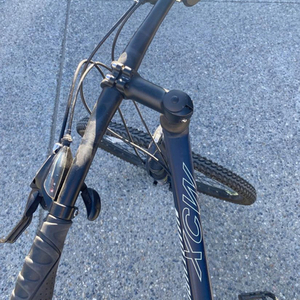 2022 Northrock Medium Blue, Red, and Black