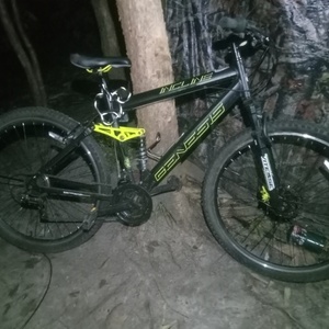 2023 Genesis GS 72950