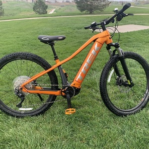 2021 Trek Orange