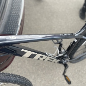 2023 Trek Marlin 5 Gen 2 Silver, gray or bare metal