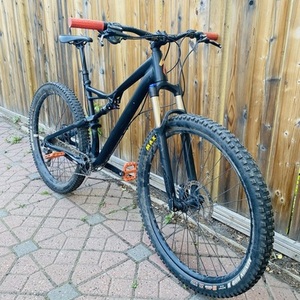 2018 Specialized Camber 29 Black and Orange