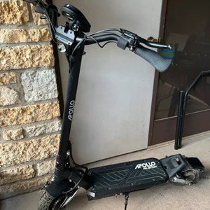 2023 Apollo Phantom e-scooter Black