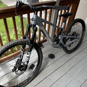 2024 Santa Cruz Hightower Silver, gray or bare metal