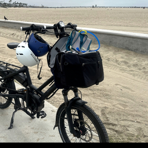 2022 Tern HSD S8 cargo bike (rear storage) Black