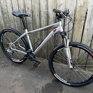 2009 Specialized Myka HT Elite Silver, gray or bare metal