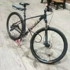 Trek Marlin 7 Blue and Silver, gray or bare metal