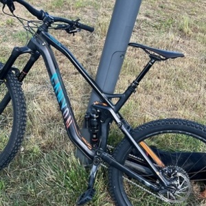 2017 Canyon bicycles Strive AL 5.0 Race Black, Blue, and Orange