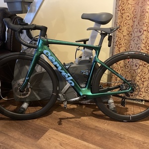 2021 Cervélo Caledonia 5 Green and Blue