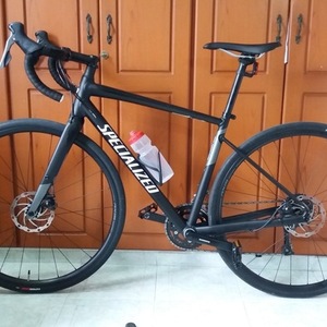 2018 Specialized Diverge Black