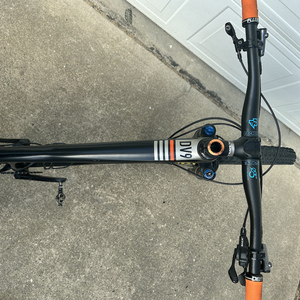2019 Ibis Black/Orange Black