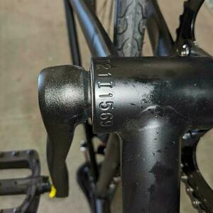 6KU Urban Track Black