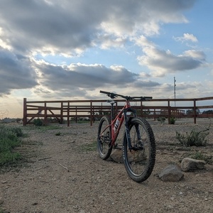 2021 Kona Honzo ESD Red
