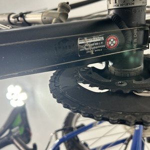 2013 Raleigh Revenio 4.0 Black and Yellow or Gold