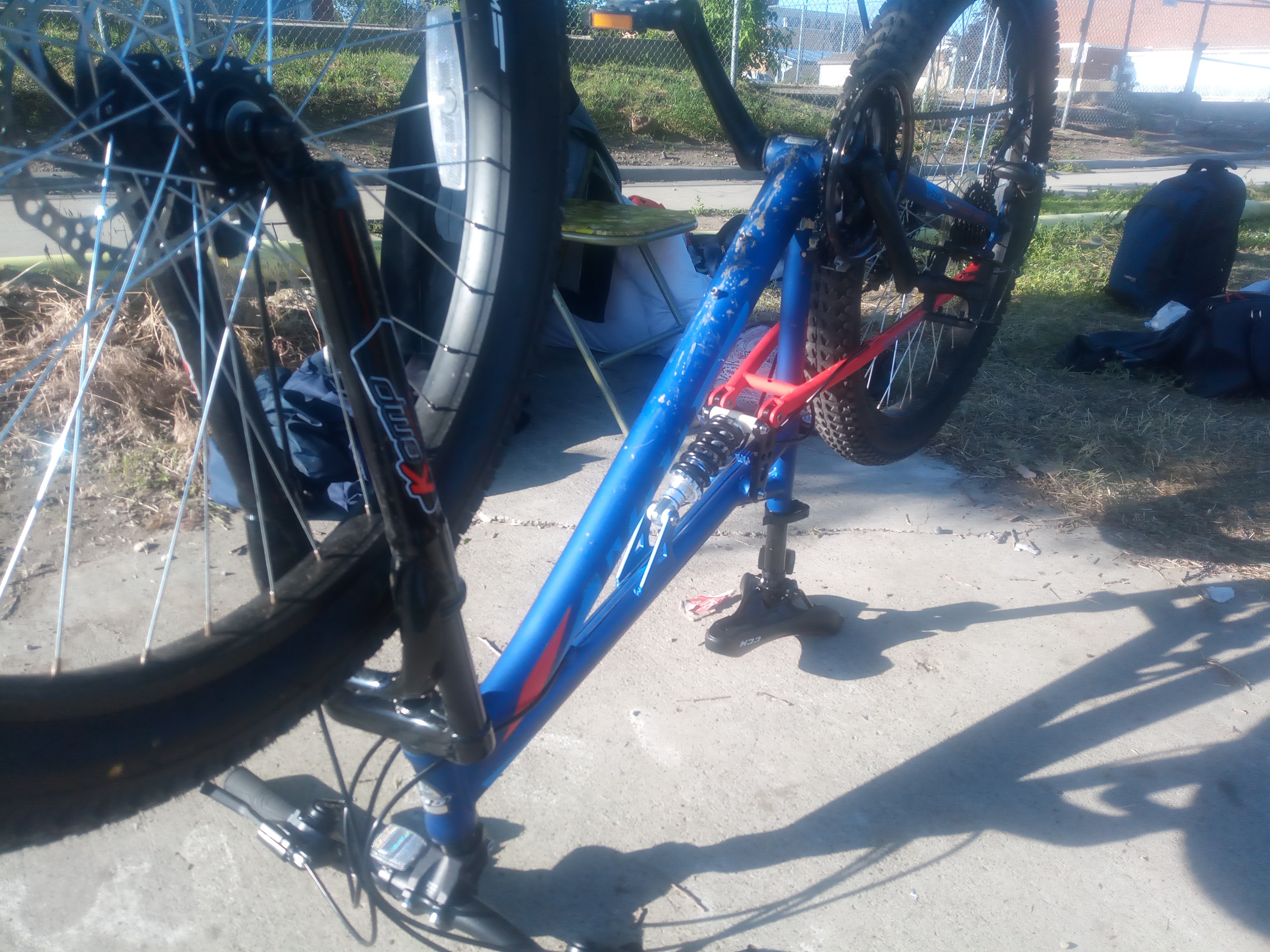 CCM Shock frame