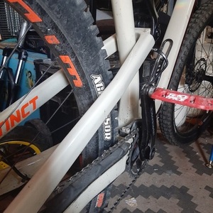 Rocky Mountain Bicycles Instinct White