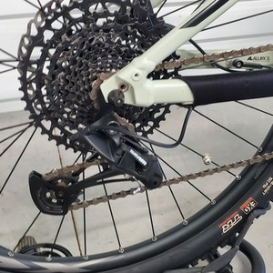 2021 Giant Stance E+1 Green