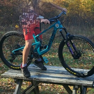 2020 Santa Cruz Teal