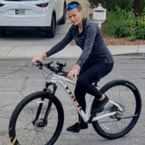 2023 Trek XCALIBER 8 White and Red