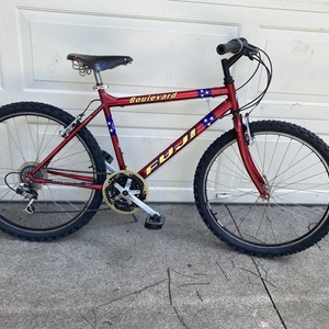 2000 Fuji Boulevard Red