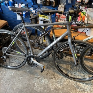 2022 Trek 5" 7.4 FX Silver, gray or bare metal
