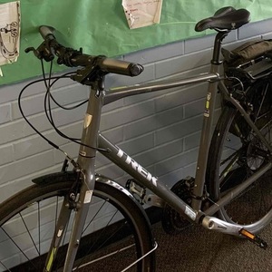 2022 Trek 5" 7.4 FX Silver, gray or bare metal