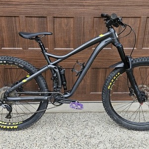 2019 Jamis Hardline A2 Black