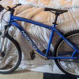 2019 Norco Bikes Katmandu Blue and White