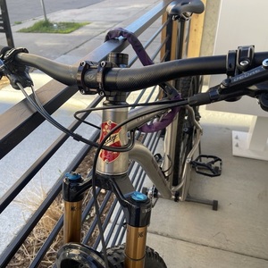 2022 Lynskey Live Wire Silver, gray or bare metal