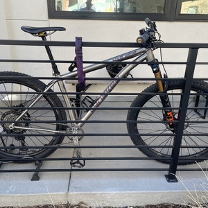 2022 Lynskey Live Wire Silver, gray or bare metal