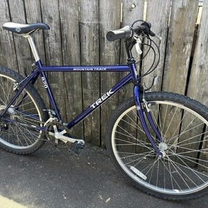 1994 Trek 820 Mountain Track Blue